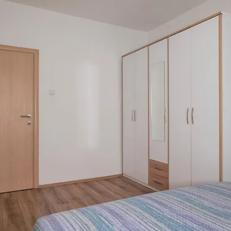 Karlo Antonio Appartement *