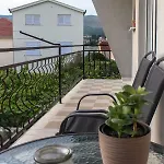 Karlo Antonio Apartman